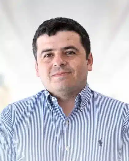 Dr. Felipe Acuña Rodríguez, cardiólogo en CREA Los Ángeles